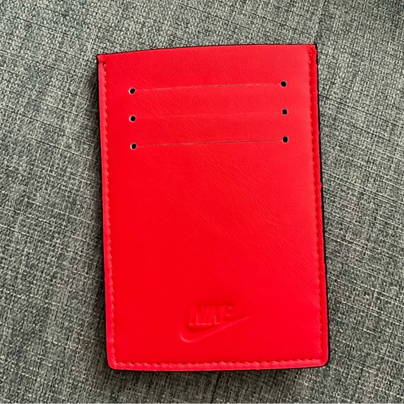 NIKE Card Wallet - Picture 4 of 6